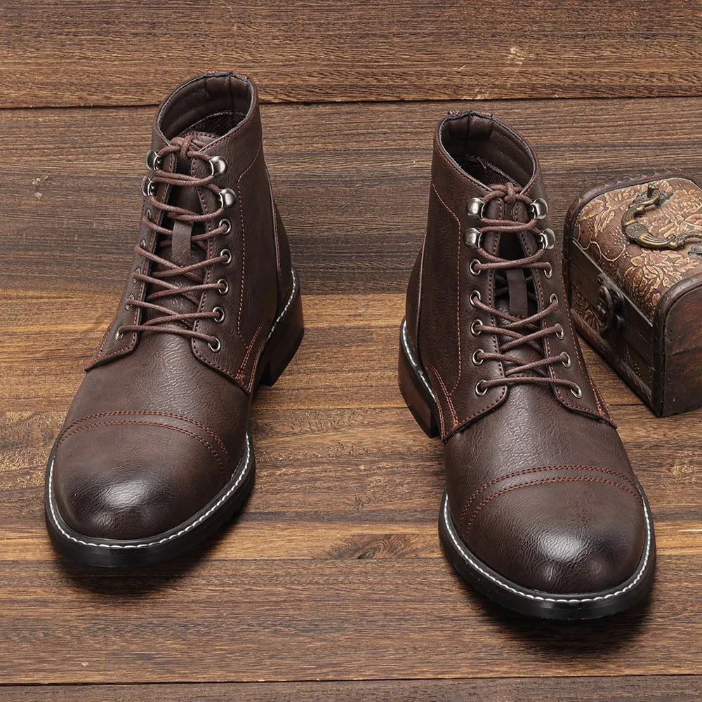 Bota Masculina em Couro Genuino - Renato Keven