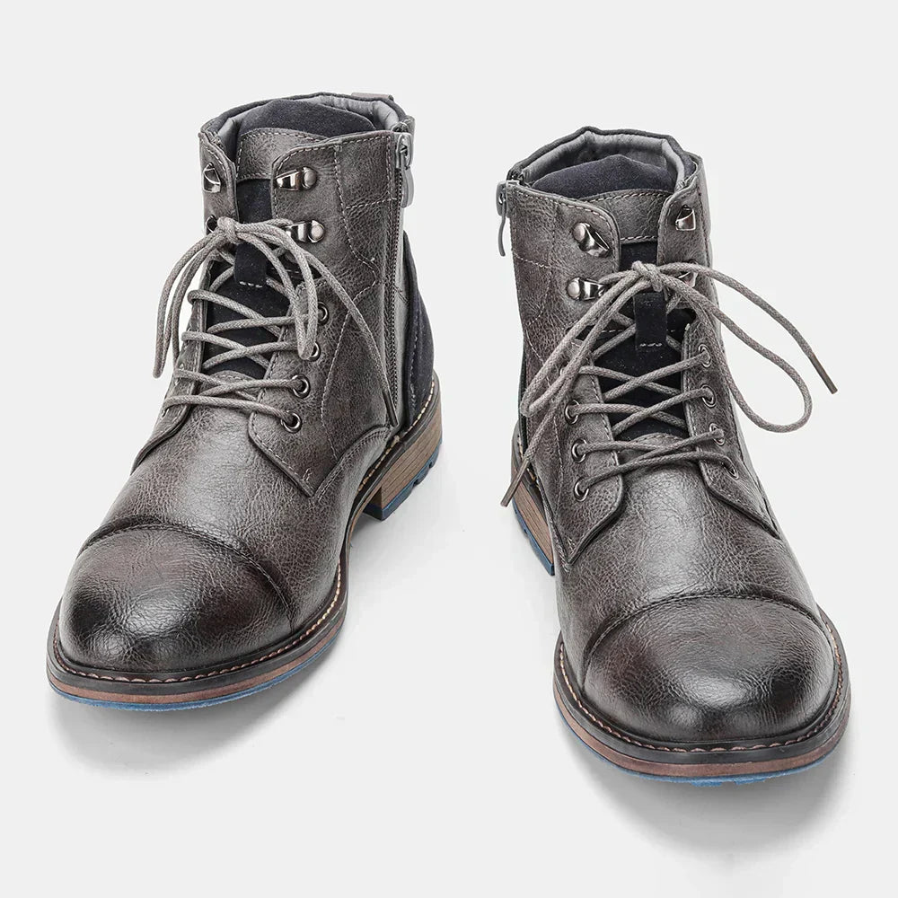 Bota Masculina em Couro Ferrutini FRT242