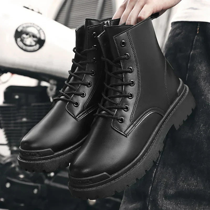 Bota Masculina em Couro Ferrutini FRT245