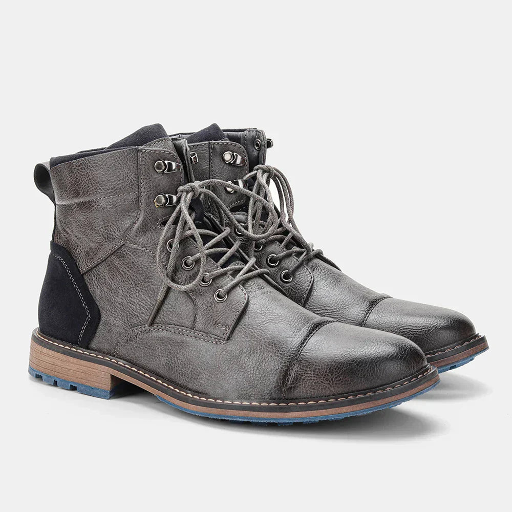 Bota Masculina em Couro Ferrutini FRT242