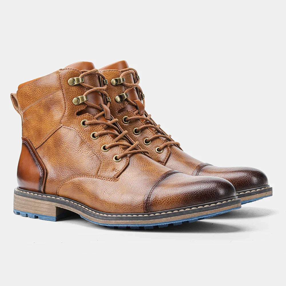 Bota Masculina em Couro Ferrutini FRT242