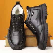 Bota Masculina em Couro Acolchoada Ferrutini FRT247